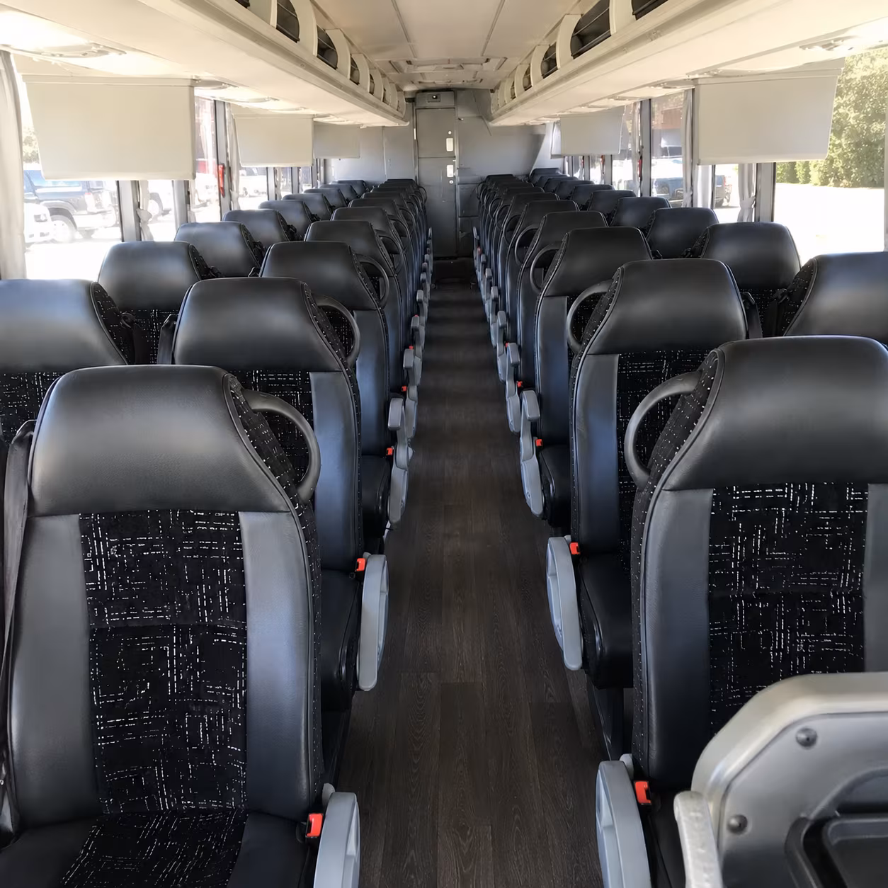 charter buses for mississippi wine trail group tours