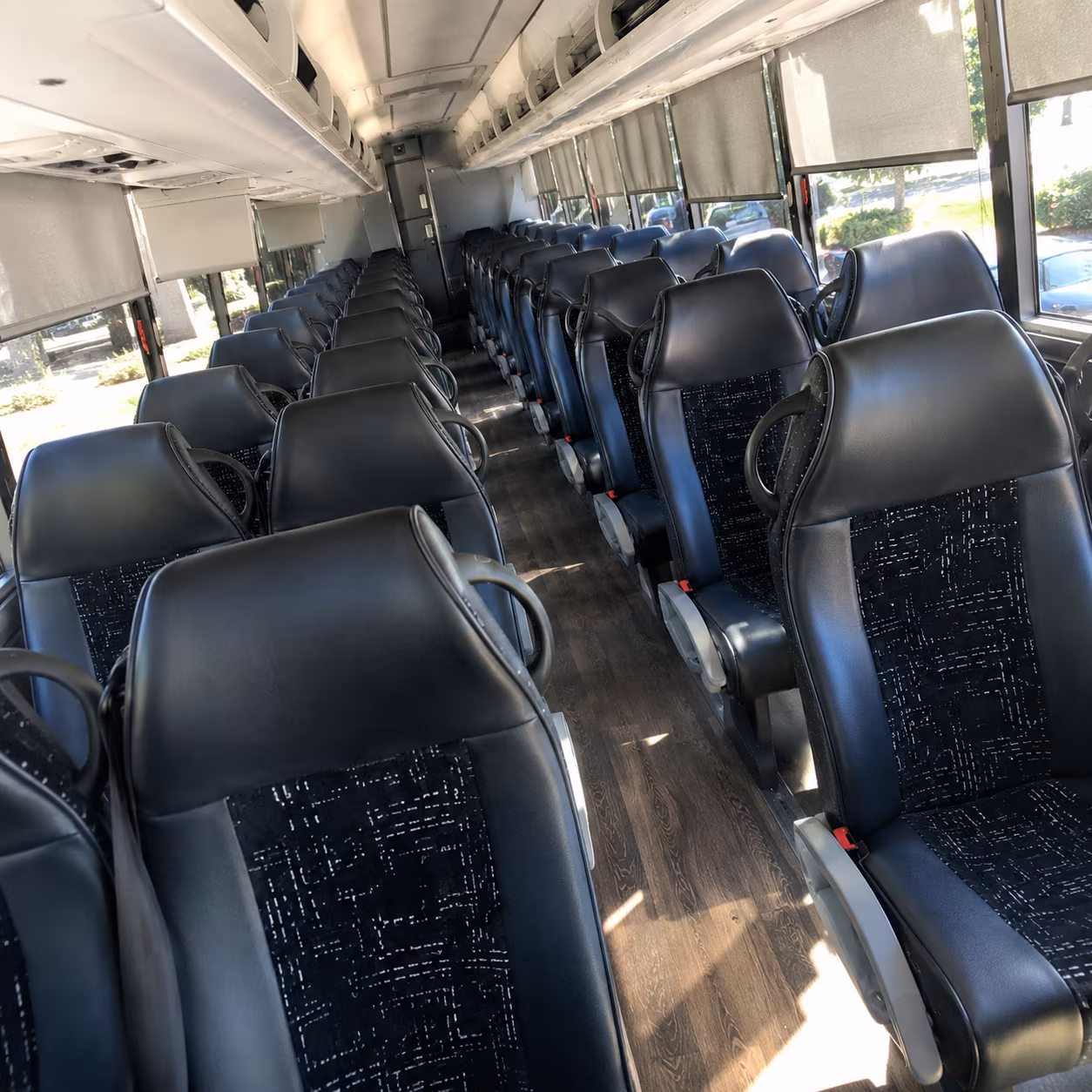long distance charter bus trips from gulfport to nashville and memphis