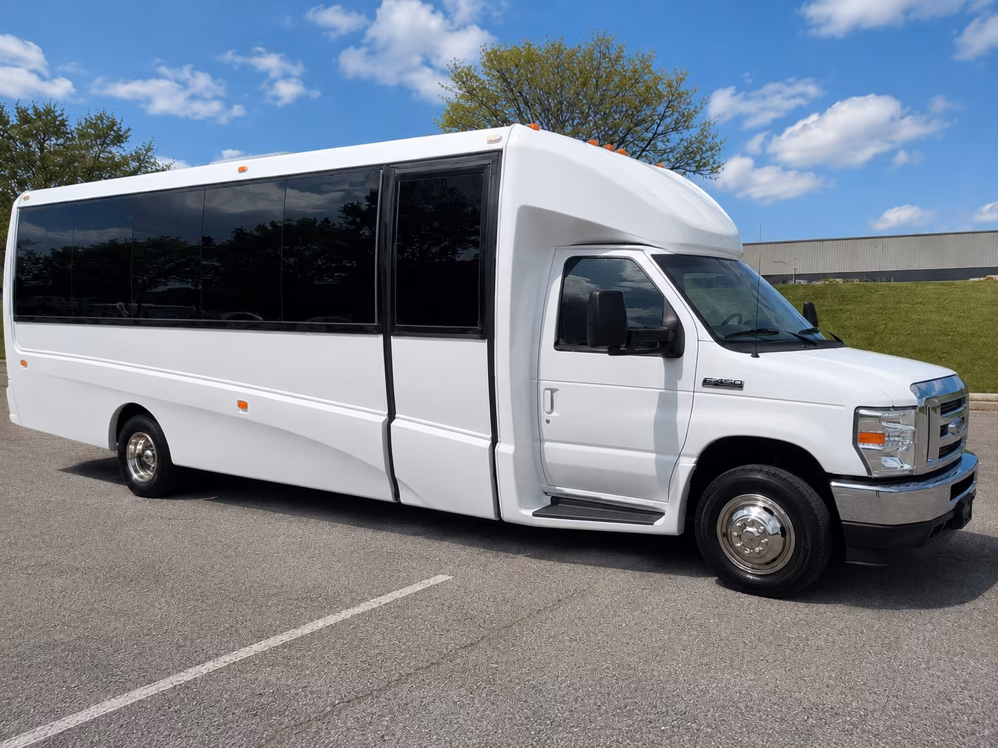 minibuses for gulfport wedding party transportation and bridal transfers
